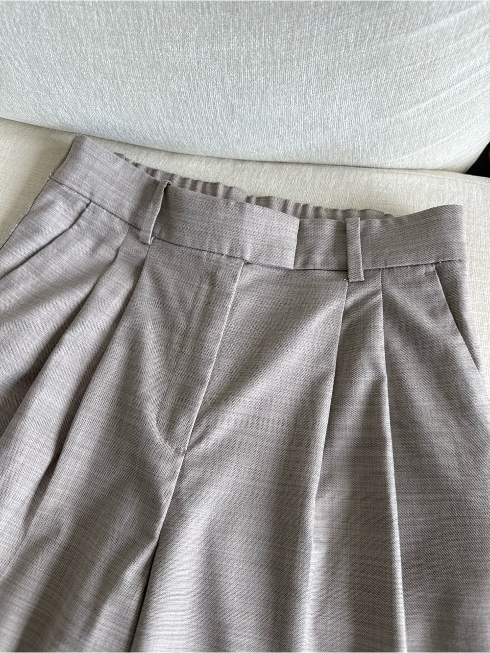 H&M Women’s Pleated Pants in Light Gray